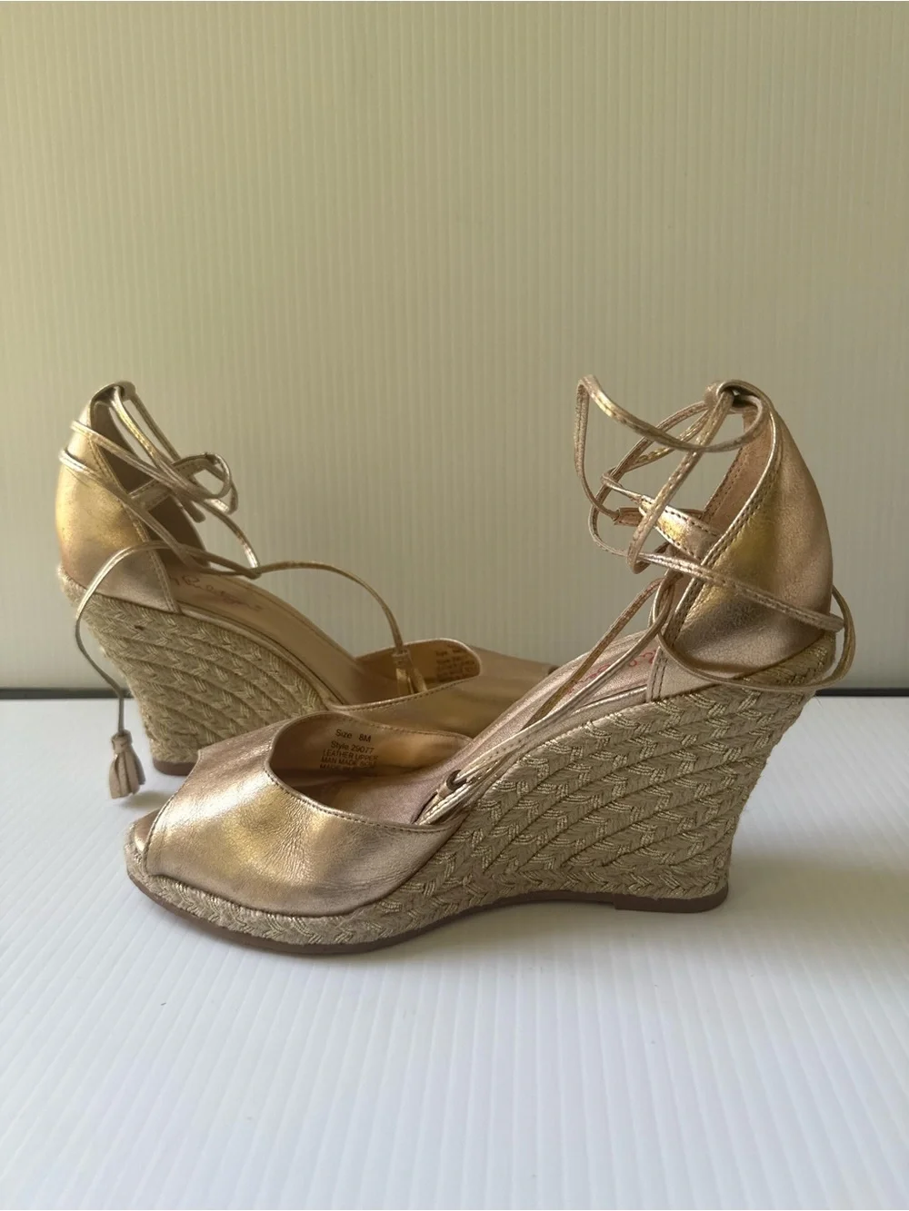 Lilly Pulitzer Women’s Metallic Gold Wedge Sandals with Ankle Tie Size 8M